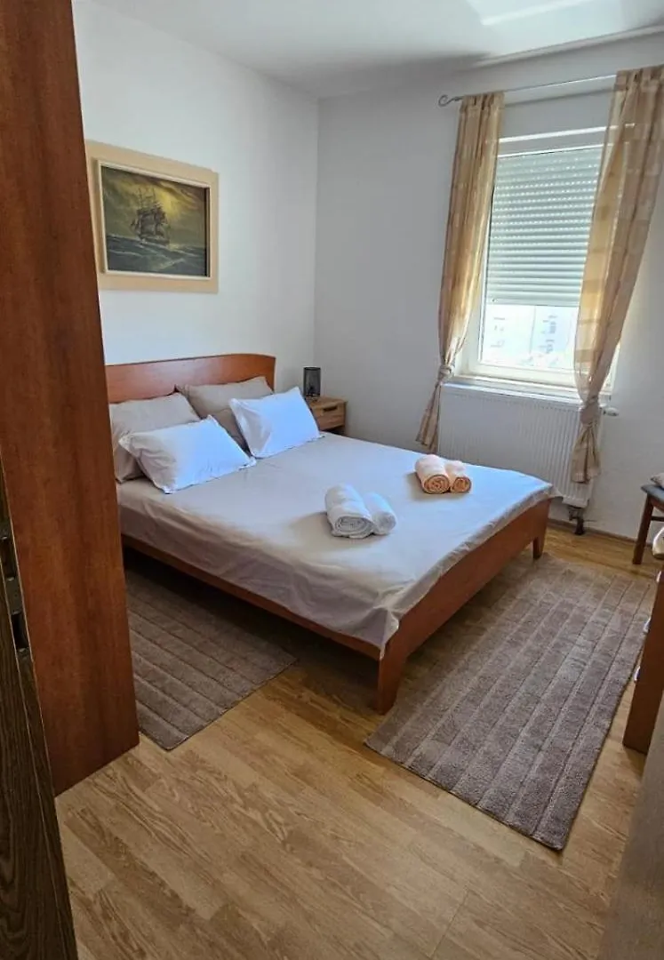 Diklo Apartment Mb 扎达尔